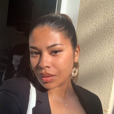🇲🇬x🇫🇷x🇦🇲 Your grace is all I need 🙏🏽 Jesus is my lord and savior. Romains 8:37-39 ✨