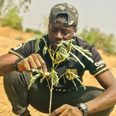 Étudiant en Agroforesterie à #USSEIN #catalanForLife Mouride JereFé Serigne Touba 🙏🏾12/11🥳.👻:jok3212