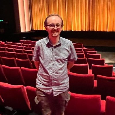 Writer and film fanatic fond of black comedies, sci-fi, animation and films about dysfunctional families. Producer @ https://t.co/0946Q92LUu He/him