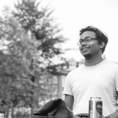 hellozee54's profile picture. Still alive. he/him