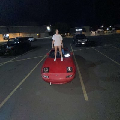 sarah_schaneman's profile picture. 