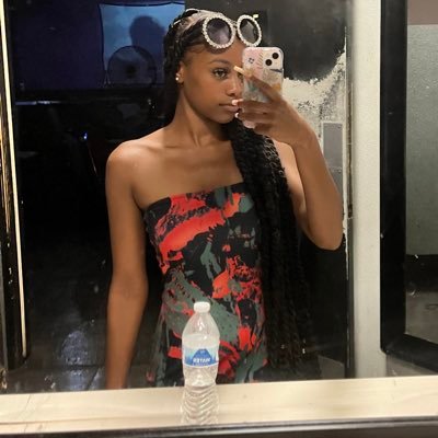 she/her | feminist💁🏽♀️ | #BLACKLIVESMATTER | tenn state 💙