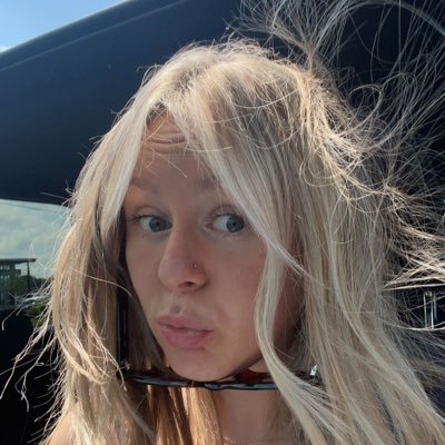 Graceehutt's profile picture. 