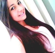 Sou bonita linda chata meiga feia e #ApaixonadaPelo @philipsnowfuck2 Só q ele ñ me ker :(