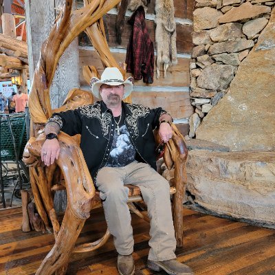 Cowboy, Explorer, Ufologist..
Cash APP: $jtfiore
https://t.co/RHQDr5zGMO