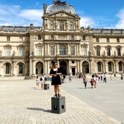 annepredictable's profile picture. Sky above me, earth below me, fire within me. 🇦🇪