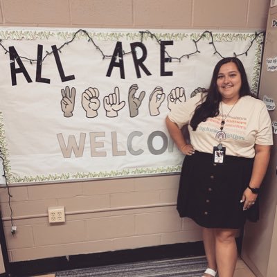 CMSCreque's profile picture. 7th Grade Intervention Specialist at Crestwood 7-12 Campus 📚 Crestwood JV softball coach 🥎