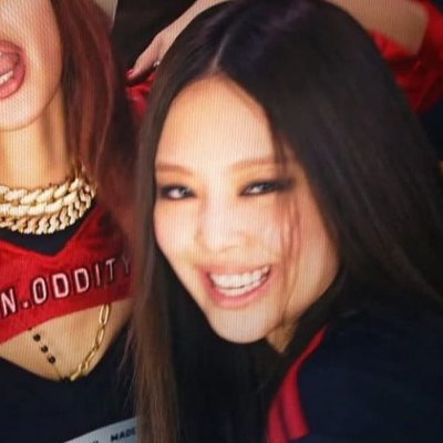 Sour candy
Köpek gibi doja cat ve blackpink fani