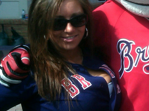 LittleMissAmyD's profile picture. 