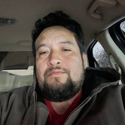 Alejand32601024's profile picture. 