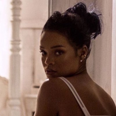 okimlonely's profile picture. my dm's are always open :)