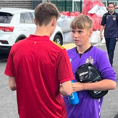 goalkeeping brothers! Tom/Harry u15 Tom Porthcawl (prev Barry/ponty) Harry Barry Town (both prev Junior Premier League, Penybont & Bridgend Schools)