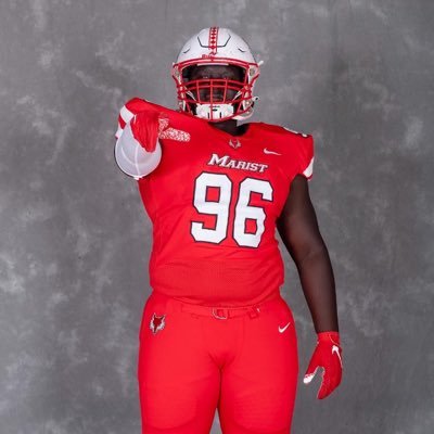 Defensive Lineman | Marist College 25’ |