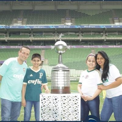 Minha Família, Minha Fortaleza.
Pai do Pedrinho e Dudinha, Apaixonado pela Sociedade Esportiva Palmeiras.
#AvantiPalestra