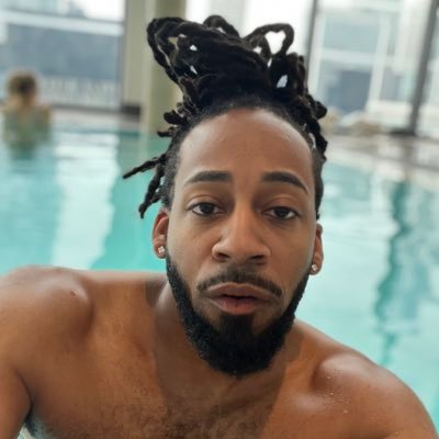 vegablvze's profile picture. such is life. Aquarius ♒️