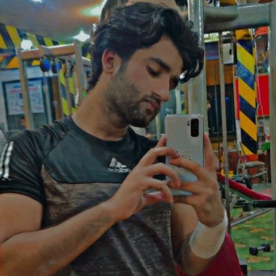 Dildarh56864847's profile picture. Main Kyu bataun 😂✌️