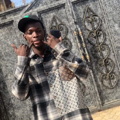 Akinyemi001's profile picture. 