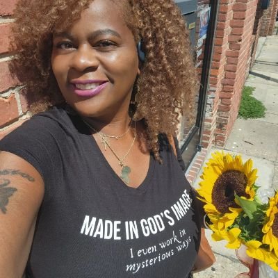 Mia Tarver
Educator @ArbutusES BCPS &
CCBC 
BS Elementary Education
M.Ed English / Second Language
 Reading Specialist
Gifted Certified 
Love my students ❤