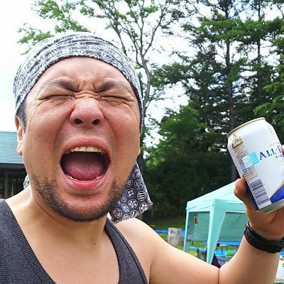 5chとTwitterで炎上したキャンプ王ブログ中の人。キャンプ/BBQ/グルメ/酒/洋楽HM/HR/ラブコメ/異世界好き。元ブラック企業優秀な社畜。地下鉄に飛び込みそうになり退職。極小会社経営。たまにバンド活動と競馬。大痔主。プライベートキャンプ場持ち（熊出没）。たまに文春砲浴びる。読解力や礼儀の無い奴は忍法で消す。