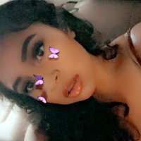 Des (@yagirldes01) 's Twitter Profile