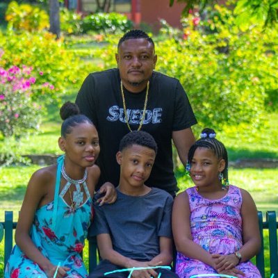 I help you build a strong and successful family. (Habits and Systems)