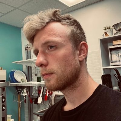 just a simple man that enjoys gardening, writing, LotR and Pokémon VGC. 28