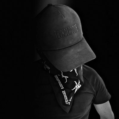 Ambassadeur KARNAGE records Dj Raw https://t.co/x5OjUwJhoQ