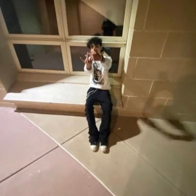 yolosamus's profile picture. aim hight… you are your only limit