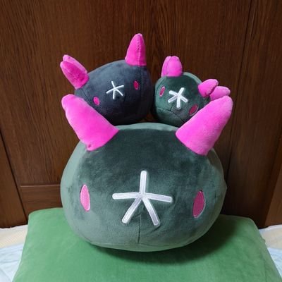 fatemahiru's profile picture. 家でコーヒーとか飲みながらYouTube見たりゲームしたりしてます

小さくて可愛い生き物大好き！

突撃ラッコさんは癒しなわけよ♪

ポケカ始めました！推しポケを使ったデッキばかりです
少しずつブイズデッキ構築中

エクバはドラゴン使ってます

自炊も始めてきっと一般レベル？……くらいにはなったと思いたい今日この頃