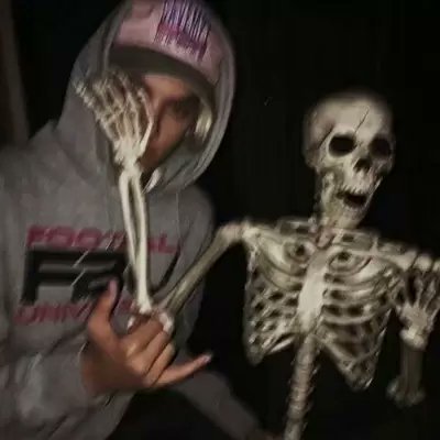 ErpangsBoy's profile picture. Make yourself the most
beautifulperson in the worldan no matter what you look like