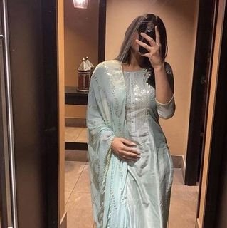 rachita_here's profile picture. If life gives you LEMONS
Squeeze it in other's EYES.
😉😜