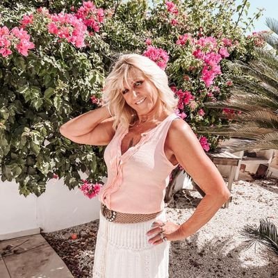 AnnieDrunen's profile picture. 