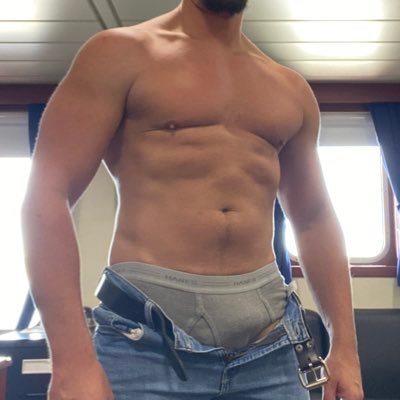 Gay man, looking for friendship, fun, gym motivation although my boyfriend @Phoenix_leather is doing a great job to kick my ass there daily! NSFW