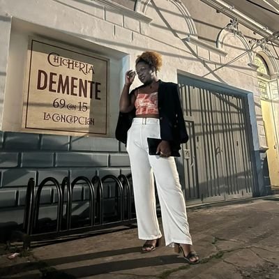 llegando a Twitter
Mujer Trans Negra
Estudiante de Trabajo social