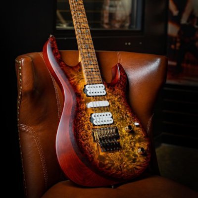 Invisible7_11's profile picture. Watching it live