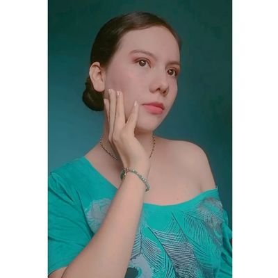 Holaa! Me fascina la naturaleza 💚
Me encanta la ciencia🔬, admiró las personas fitness💪
Cuenta dedicada ha twittear lo que se me ocurra 😼