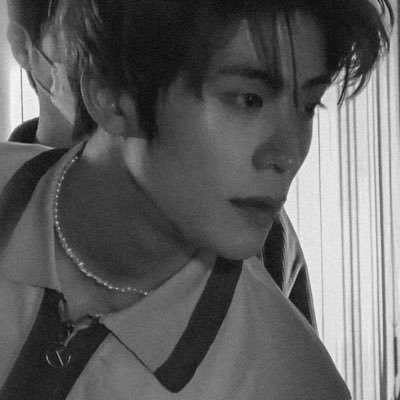 besjaz_'s profile picture. 