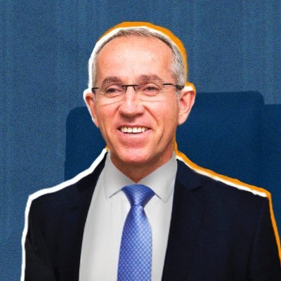 Pai, esposo e amigo.
Presidente da Câmara Municipal de Aracaju e candidato a Deputado Federal por Sergipe.