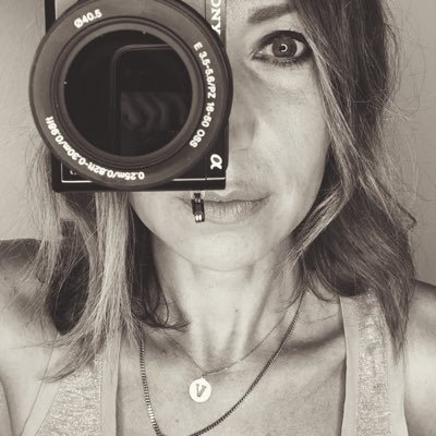 veronikazg's profile picture. Mom. Wife. Photographer. Fine Artist. 🇭🇺🇮🇹🇨🇦🇺🇸
