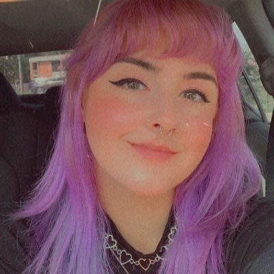 JiIIElizabetta's profile picture. would you come here and spin with me? — @misterairin