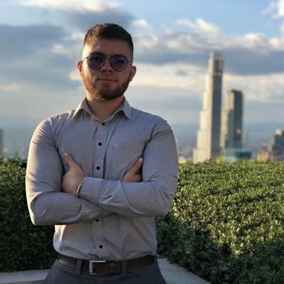 JuanPTorAbaunza's profile picture. UEC
IG: Torres_juan_pablo

Escribo lo que pienso.👇✍️📲