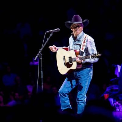 The Official fan page of George Strait #honkyTonkTimeMachine Out now !