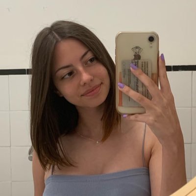 só não me esqueço da minha cabeça porque ela está presa ao corpo