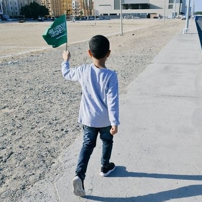 5G_SaudiArabia's profile picture. لَيسَ الكَفيفُ الَّذي أَمسى بِلا بَصَرٍ
.........
إِنّي أَرى مِن ذَوي الأَبصارِ عُميانا