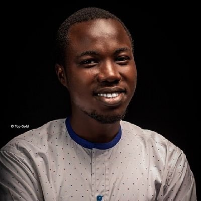 Python Programmer👨‍💻||Machine Learning Enthusiast 🧠👨‍💻 || Music Lover || OAU Upcoming EEE Engineer ⚡ || Carrier of His Presence