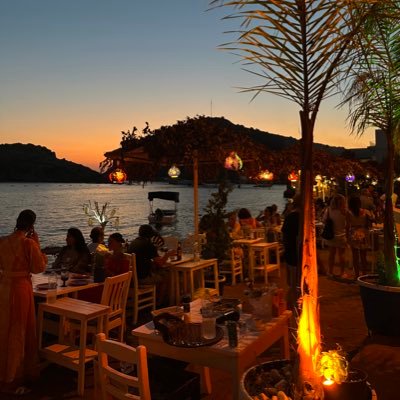 aftervicio's profile picture. i love you and i hate that you kno