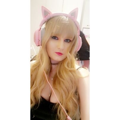 Irish/Danish Girl 🇮🇪🇩🇰
Just a girl making Twitch content🙌 I design my own emotes and all my twitch needs💖
Twitch Affiliate 💖
https://t.co/GhuAOnJiYi