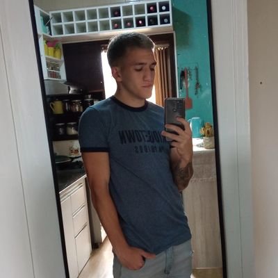 TobiM0's profile picture. ig: @tobi_j.medina