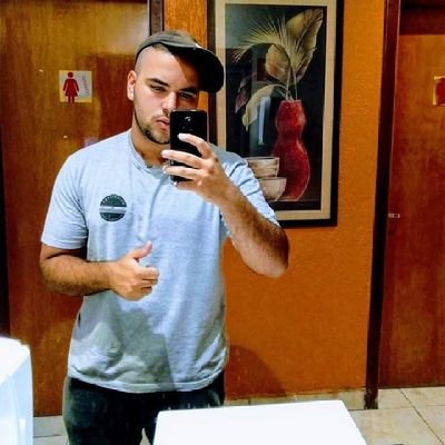 Guilher10489422's profile picture. Fiz do São Paulo a minha vida, e o São Paulo fez da minha vida um inferno!