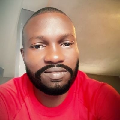 Téchnicien/sérigraphe / communicateur et relationniste/Football/Actualités.